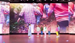 少儿口才朗诵表演节目《黄菊花开》全套演出资料_少儿口才节目网