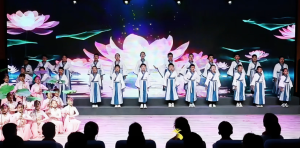 少儿口才集体朗诵《爱莲说》全套资源包_少儿口才节目网