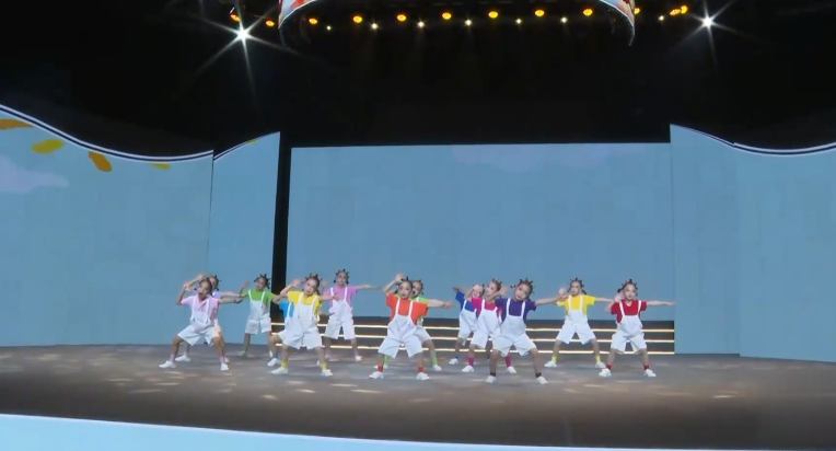 幼儿园少儿舞蹈表演《我是一颗跳跳糖》全套资源包_少儿口才节目网